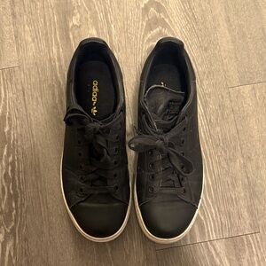 Adidas Women’s Black Stan Smith Sneakers